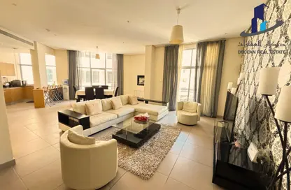 Apartment - 2 Bedrooms - 3 Bathrooms for rent in Seef - Capital Governorate