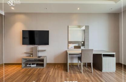 Apartment - Studio - 1 Bathroom for rent in Sanabis - Manama - Capital Governorate