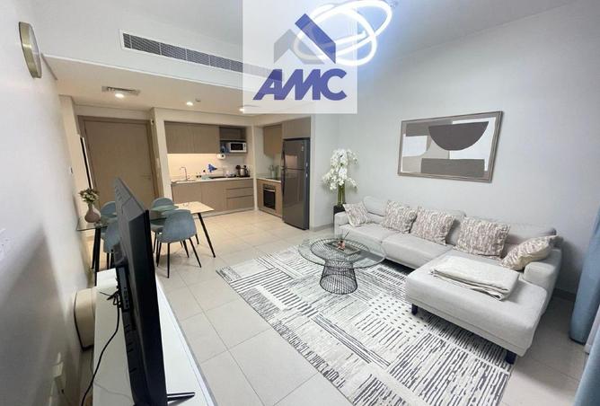 998651 - Property Image 2