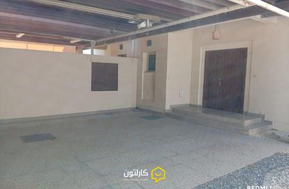 Villa - 4 Bedrooms - 3 Bathrooms for rent in Janabiya - Northern Governorate