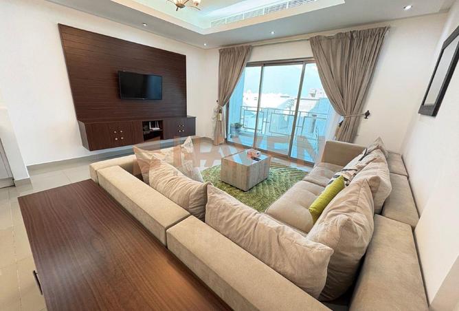 989759 - Property Image 3