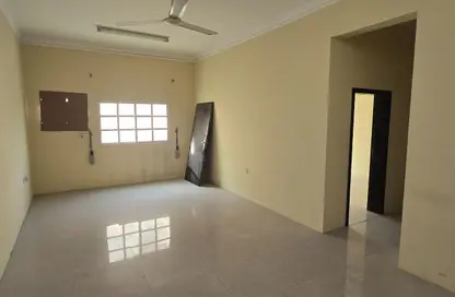 Apartment - 3 Bedrooms - 2 Bathrooms for rent in Alhajiyat - Riffa - Southern Governorate