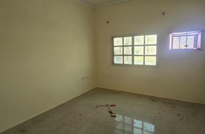 Apartment - 3 Bedrooms - 2 Bathrooms for rent in Alhajiyat - Riffa - Southern Governorate