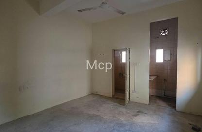 Whole Building - 4 - 4 for rent in Jannusan - Northern Governorate
