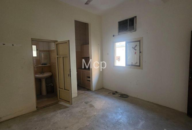 56890305 - Property Image 2