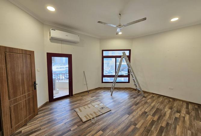 992312 - Property Image 3