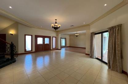 Villa - 5 Bedrooms - 6 Bathrooms for rent in Saar - Northern Governorate
