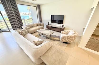 Villa - 5 Bedrooms - 6 Bathrooms for rent in Amwaj Avenue - Amwaj Islands - Muharraq Governorate Villa - 5 Bedrooms - 6 Bathrooms for rent in Amwaj Avenue - Amwaj Islands - Muharraq Governorate