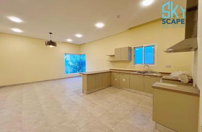 Apartment - 3 Bedrooms - 3 Bathrooms for rent in Tubli - Central Governorate
