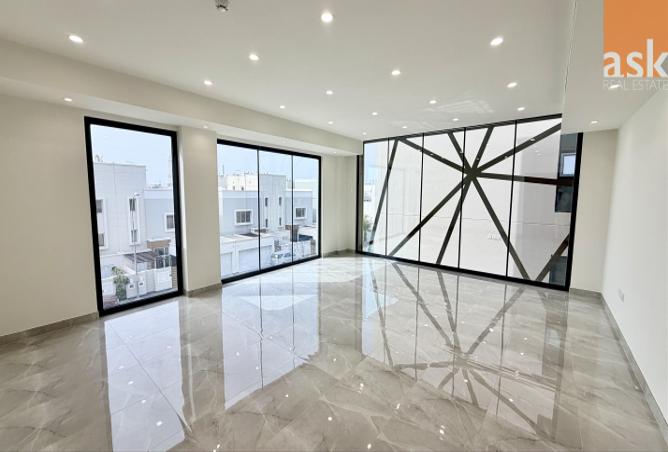 52727044 - Property Image 2