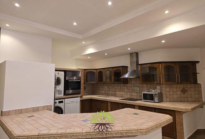 55921719 - Property Image 2