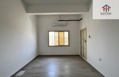 Apartment - Studio - 1 Bathroom for rent in Salihiya - Manama - Capital Governorate