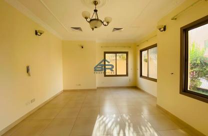 مجمع سكني - 4 غرف نوم - 4 حمامات للايجار في الجنبية - المحافظة الشمالية