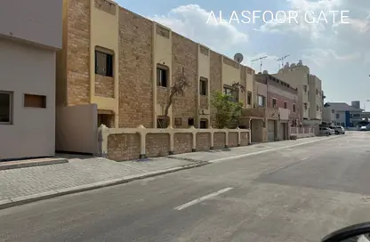 Villa - 7+ Bedrooms - 4 Bathrooms for rent in Isa Town - Central Governorate