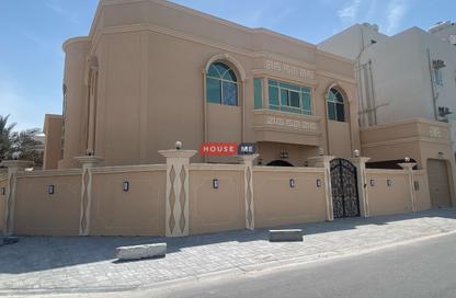 Villa - 4 Bedrooms - 5 Bathrooms for sale in Hidd - Muharraq Governorate
