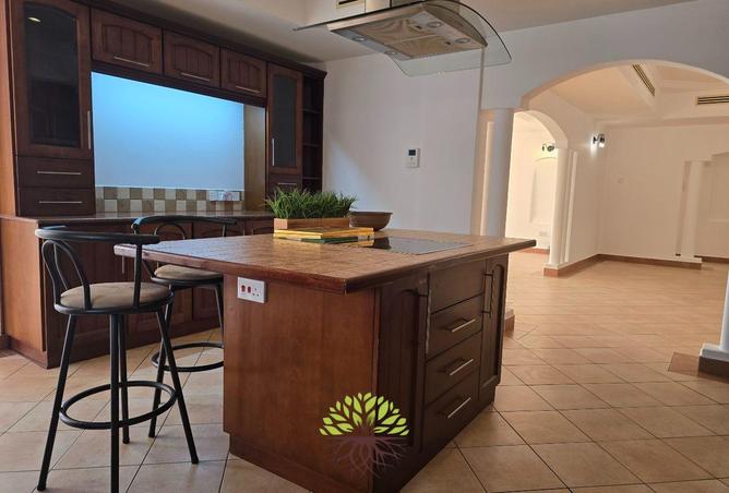 53627300 - Property Image 2