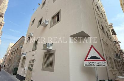 عمارة بالكامل - 8 غرف نوم - 8 حمامات للبيع في القضيبية - المنامة - محافظة العاصمة