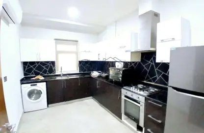 Apartment - 2 Bedrooms - 3 Bathrooms for rent in Hidd - Muharraq Governorate