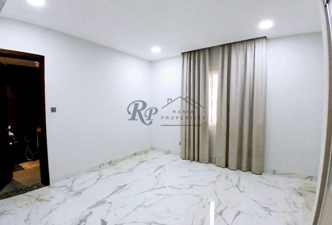 992615 - Property Image 3