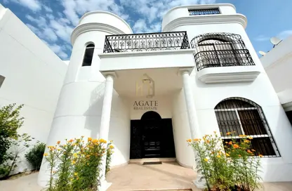 Villa - 3 Bedrooms - 3 Bathrooms for rent in Mahooz - Manama - Capital Governorate