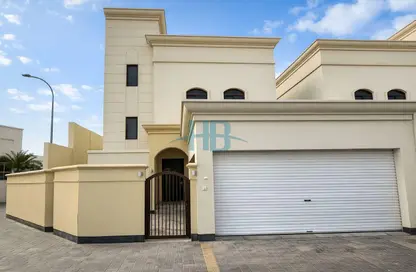 فيلا - 3 غرف نوم - 5 حمامات للبيع في ديرة العيون - ديار المحرق - المحرق