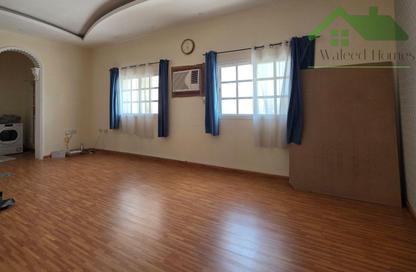Villa - 3 Bedrooms - 3 Bathrooms for rent in Arad - Muharraq Governorate