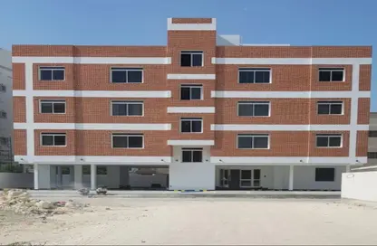 عمارة بالكامل - استوديو - 8 حمامات للبيع في الجنبية - المحافظة الشمالية