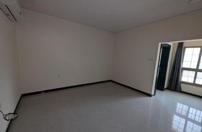 Apartment - 3 Bedrooms - 2 Bathrooms for rent in Janabiya - Northern Governorate