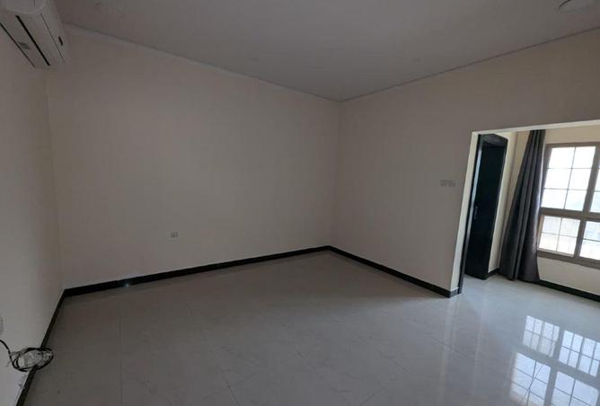 999737 - Property Image 2