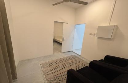 Apartment - 1 Bedroom - 1 Bathroom for rent in Hoora - Capital Governorate