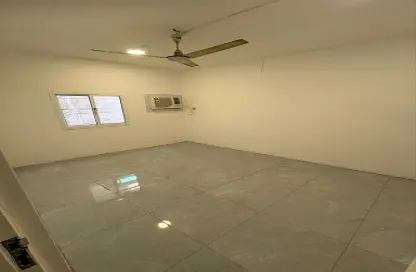 شقة - غرفة نوم - 1 حمام للايجار في الحورة - محافظة العاصمة