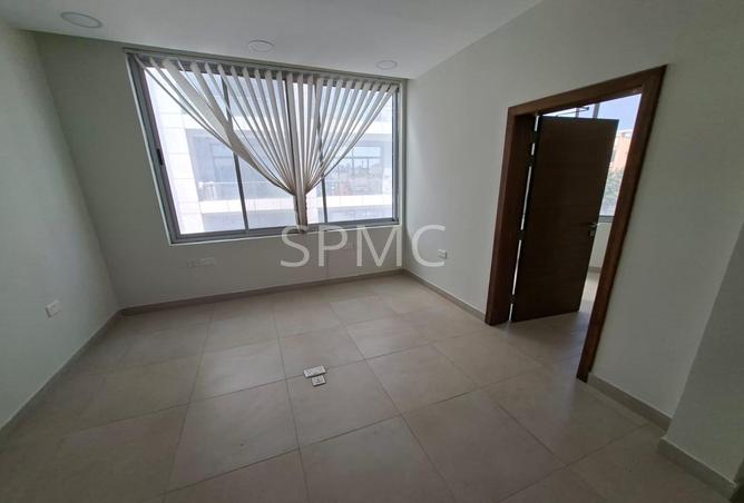 999659 - Property Image 2