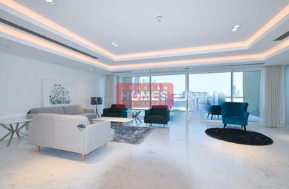 Penthouse - 3 Bedrooms - 4 Bathrooms for rent in Seef - Capital Governorate