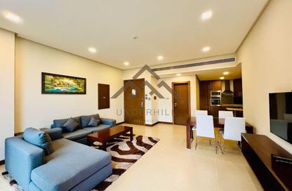 Apartment - 2 Bedrooms - 3 Bathrooms for rent in Al Juffair - Capital Governorate