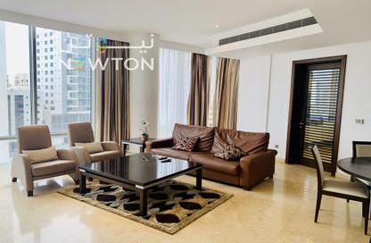 Apartment - 2 Bedrooms - 3 Bathrooms for rent in Al Juffair - Capital Governorate