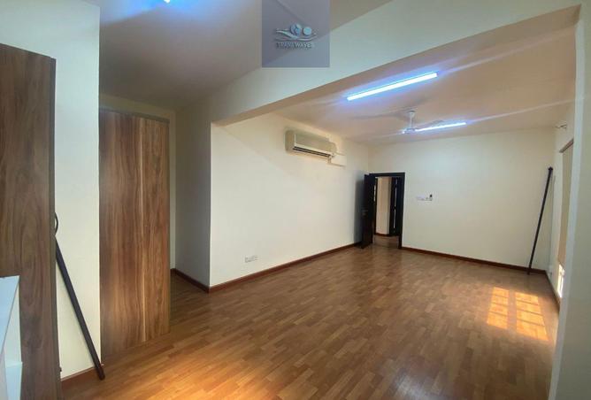 988021 - صورة العقار 3