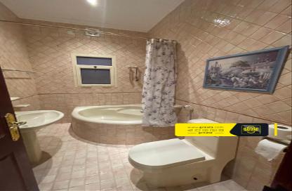 Villa - 5 - 6 for rent in Adhari - Manama - Capital Governorate