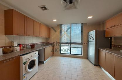 Duplex - 3 Bedrooms - 4 Bathrooms for rent in Al Juffair - Capital Governorate