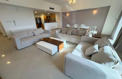 شقة - 3 غرف نوم - 4 حمامات للايجار في شارع أمواج - أمواج - المحرق