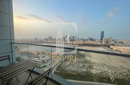Apartment - 3 Bedrooms - 5 Bathrooms for rent in Sanabis - Manama - Capital Governorate