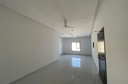 Office Space - 3 Bedrooms - 3 Bathrooms for rent in Sanabis - Manama - Capital Governorate