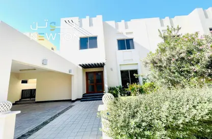 Villa - 4 Bedrooms - 4 Bathrooms for rent in Seef - Capital Governorate