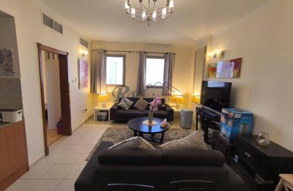 Apartment - 1 Bedroom - 1 Bathroom for rent in Sanabis - Manama - Capital Governorate