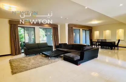 Villa - 4 Bedrooms - 5 Bathrooms for rent in Adliya - Manama - Capital Governorate