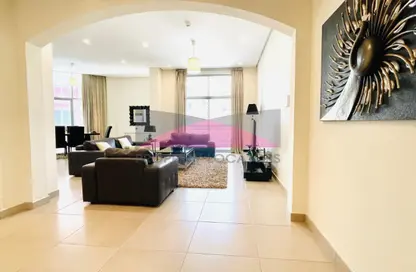 Apartment - 2 Bedrooms - 3 Bathrooms for rent in Seef - Capital Governorate