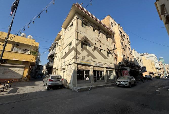 988713 - Property Image 2