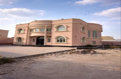 فيلا - 6 غرف نوم - 5 حمامات للبيع في مدينة حمد - المحافظة الشمالية
