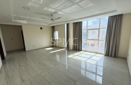 Apartment - 2 - 3 for rent in Salmaniya - Manama - Capital Governorate