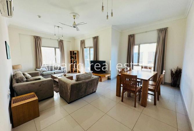 988747 - Property Main Image