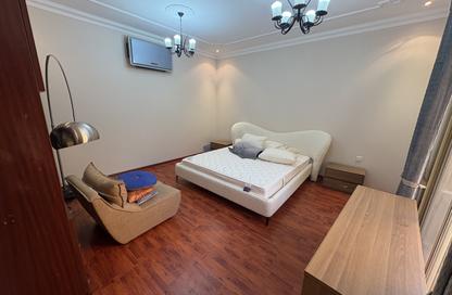 Villa - 5 - 6 for rent in Janabiya - Northern Governorate